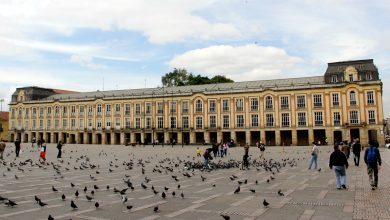 Colombia: Convocatoria laboral para técnicos en hotelería y turismo, auxiliares de vuelo y agentes de call center