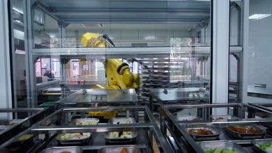 China: Robots para preparar y servir alimentos