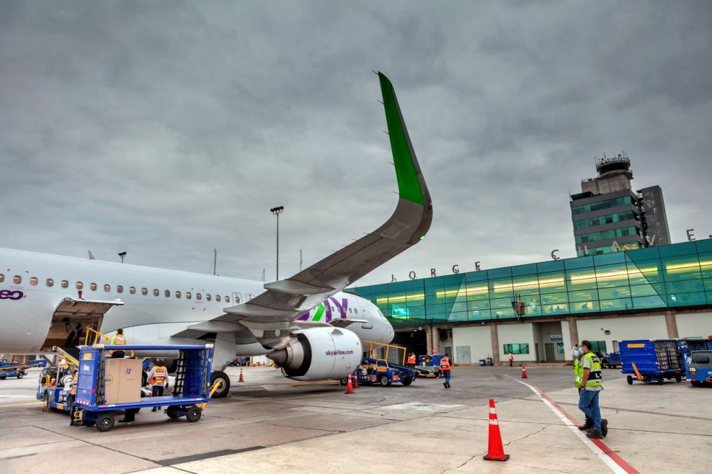 SKY suspende temporalmente sus vuelos hacia Arequipa