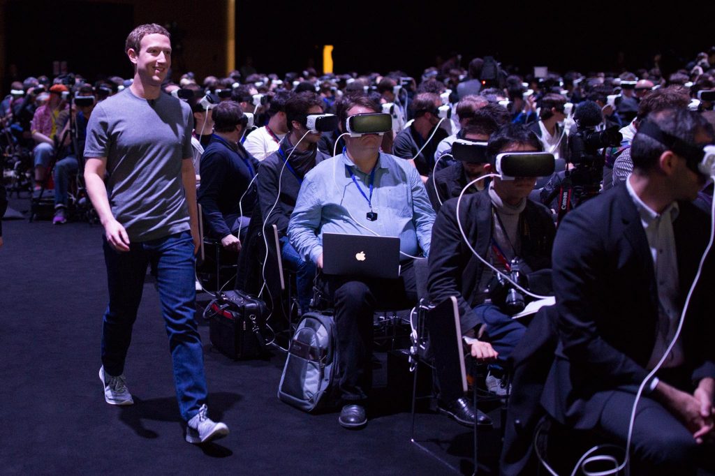 La realidad virtual se está desarrollando "más rápido de lo esperado", según Mark Zuckerberg