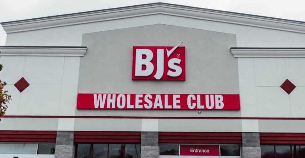 BJ's Wholesale lanza un asistente virtual automatizado basado en voz para compradores mayores