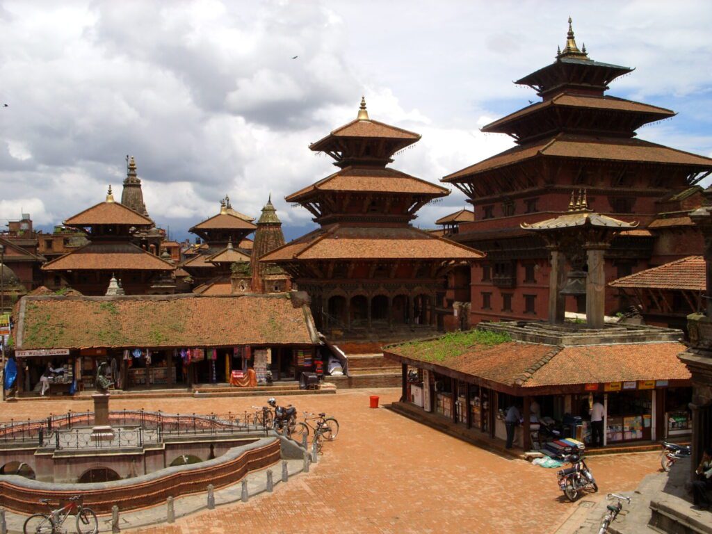 Katmandú: Establecimiento de Call Center y Sala de Audiencia de Quejas de Empleo Extranjero en el Ministerio de Trabajo