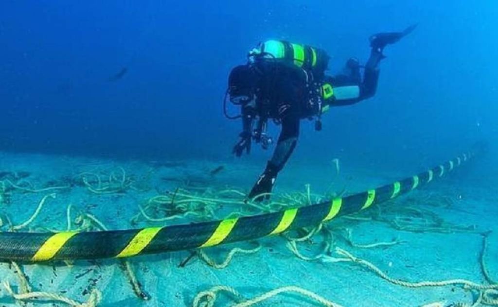 África: Google despliega primer cable submarino