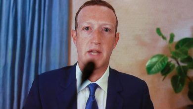 Demanda a Zuckerberg por Cambridge Analytica